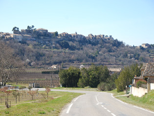 Blick auf Menerbes